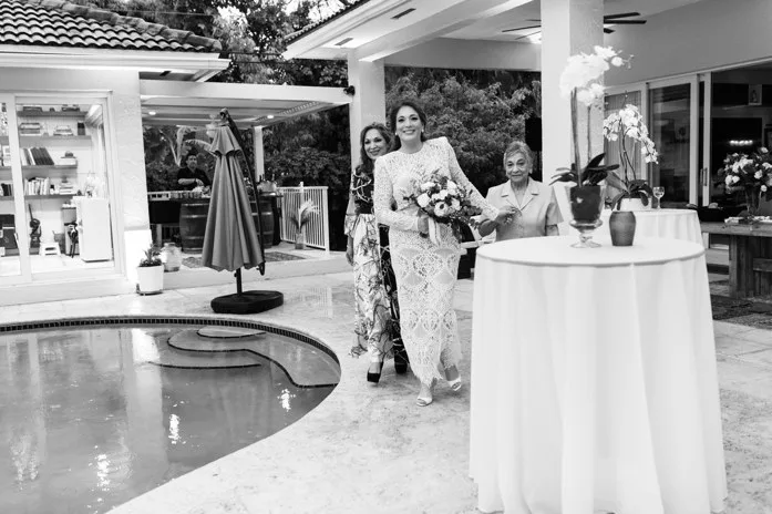 Backyard Wedding Ceremony in Miami - Leo & Veronica