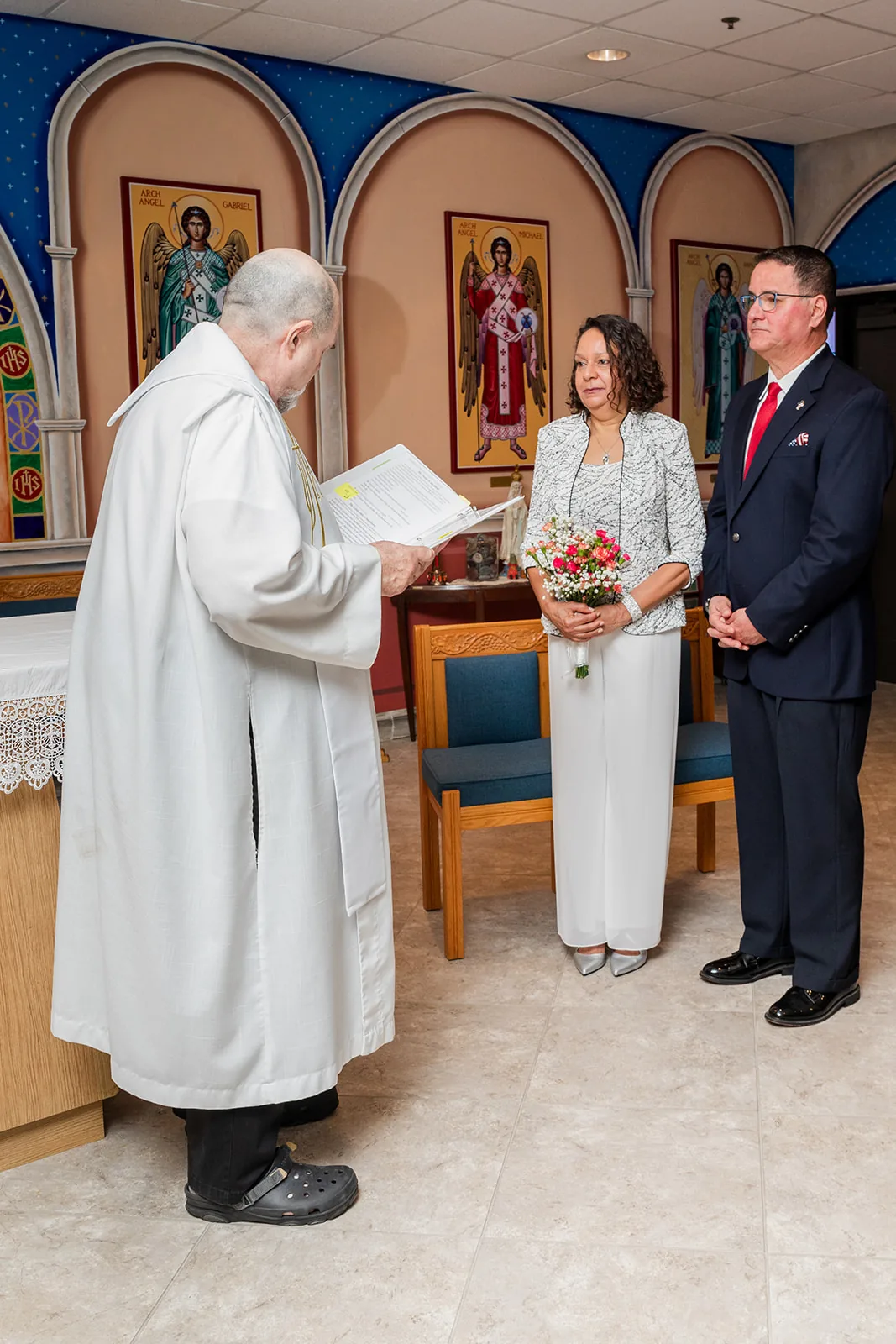 A bilingual church vow renewal ceremony in Florida